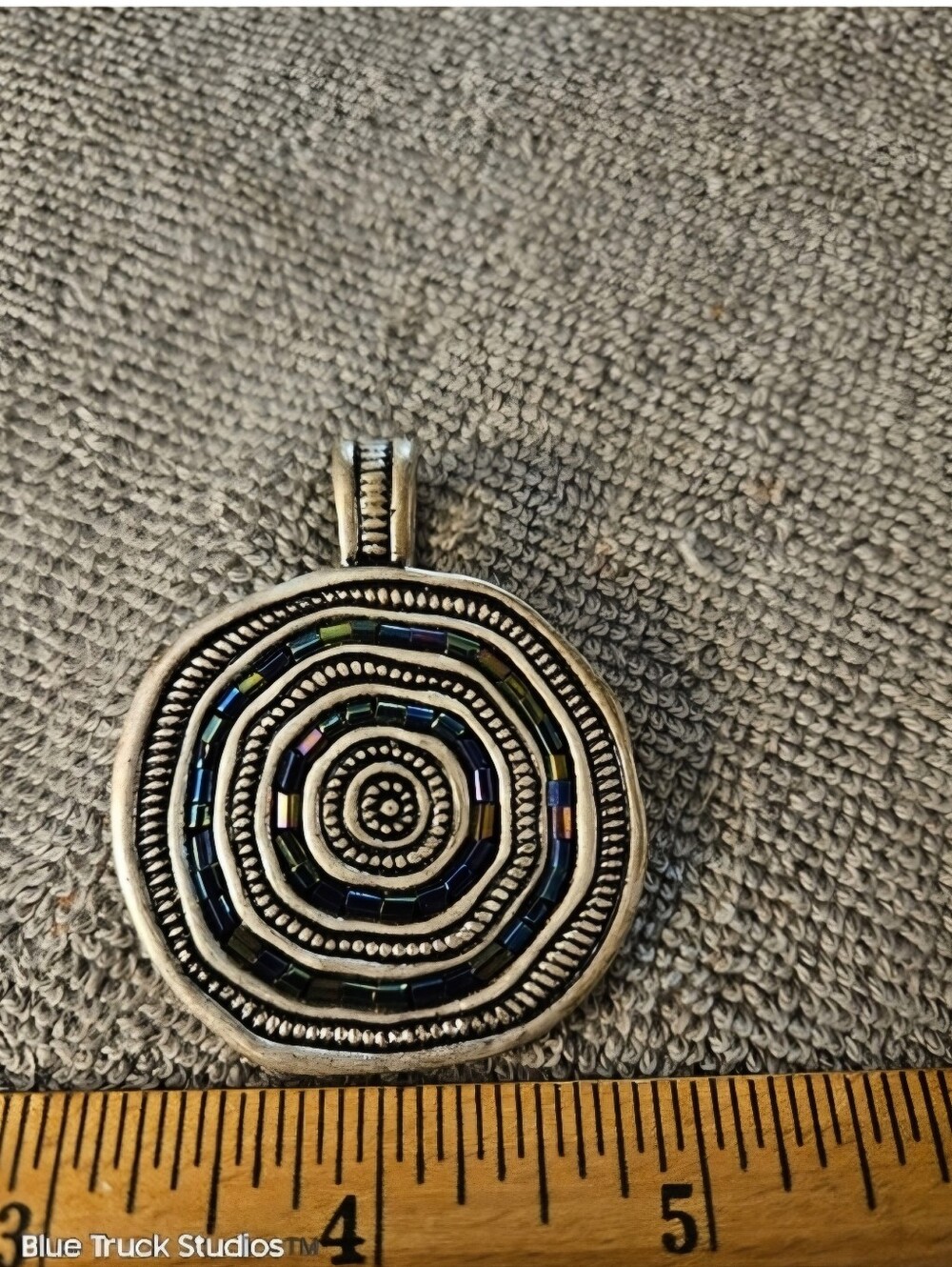 Premier Designs Silver Magnetic Multi Colored  Pendant Enhancer Seaside - Picture 5 of 9